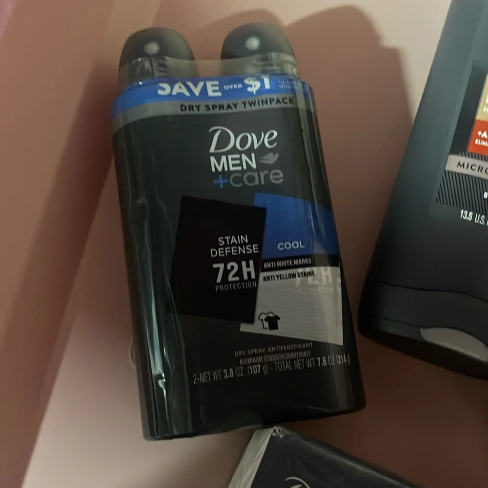 Men+Care Skin Defense Cleanser - Black